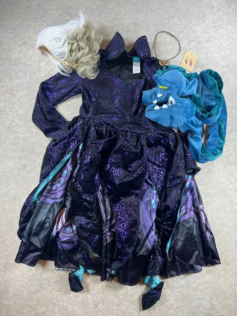 Disney Ursula Deluxe Costume Bundle Live Action Size M Complete Set Wig Scarf